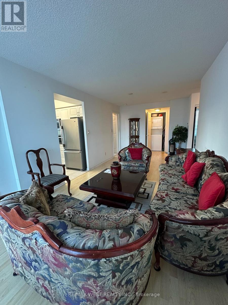 #909 4850 GLEN ERIN DRIVE - 13