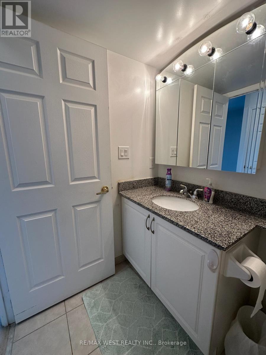#909 4850 GLEN ERIN DRIVE - 18