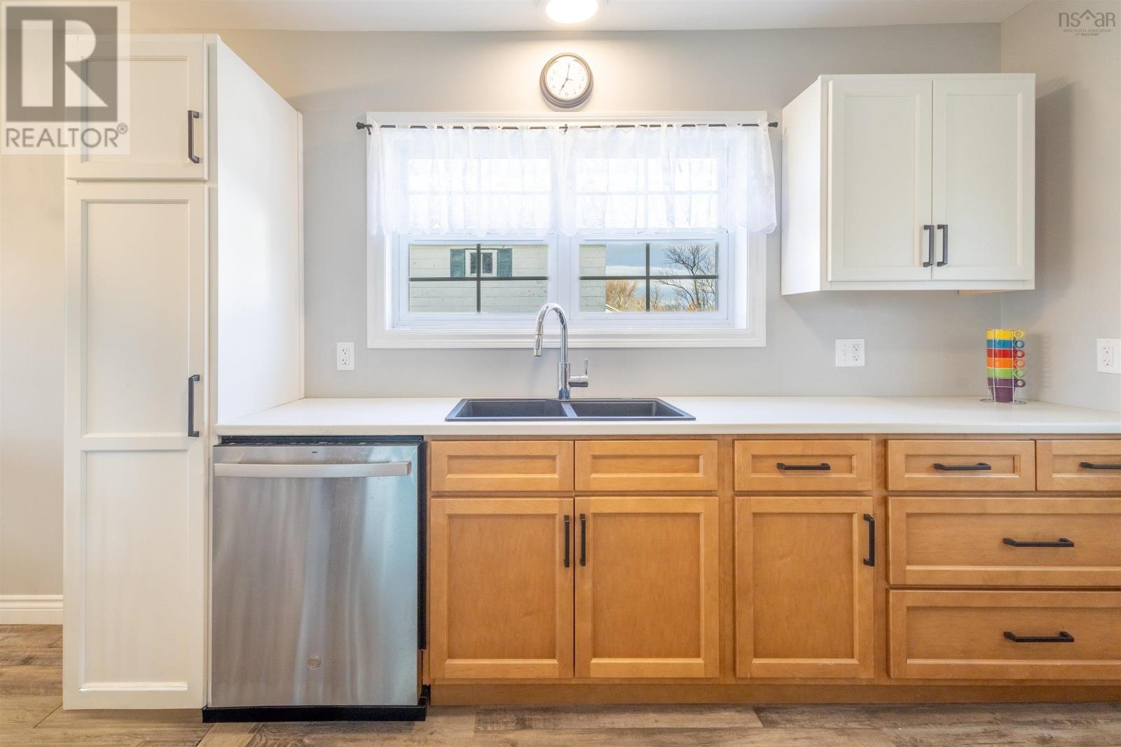 Property 12 of 39 of 157 Lake Road