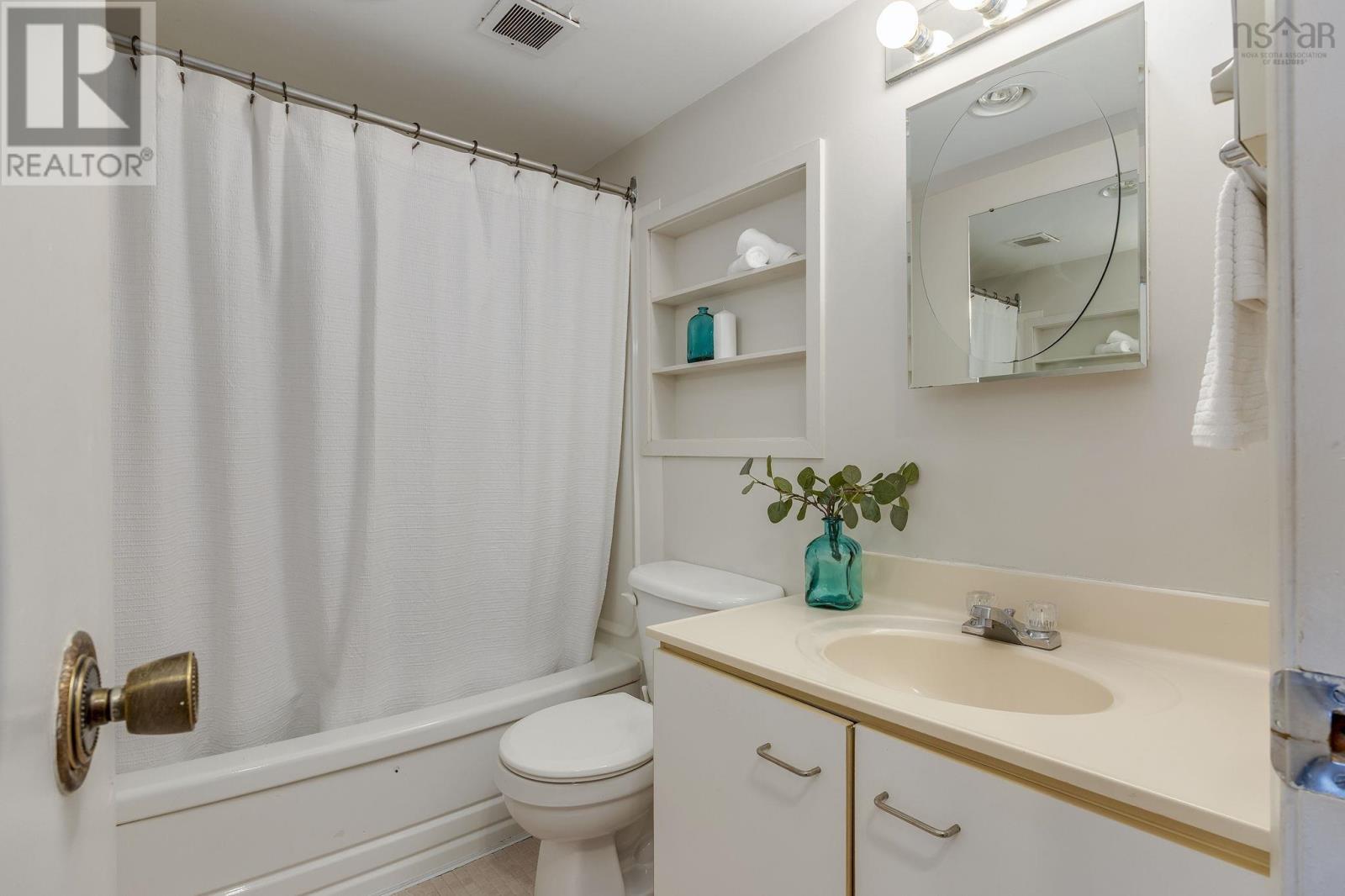 Property 24 of 41 of 1409 5959 Spring Garden Road