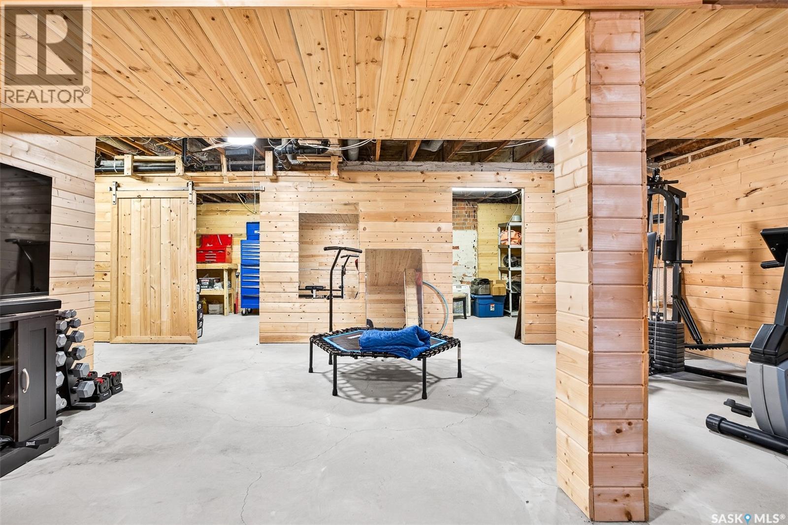 204 Rose STREET - 34