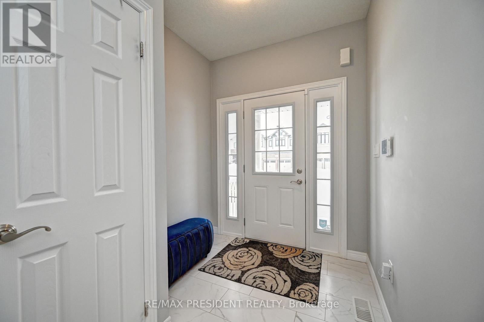 552 FLORENCEDALE CRESCENT - Photo 3 of 48, Kitchener, Ontario