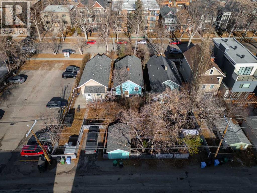 
          327 3 Avenue Northeast
            <br/>
            <span>Calgary</span>
            , 
            <span>AB</span>
             <span>R2E0H5</span>
         - Photo 27