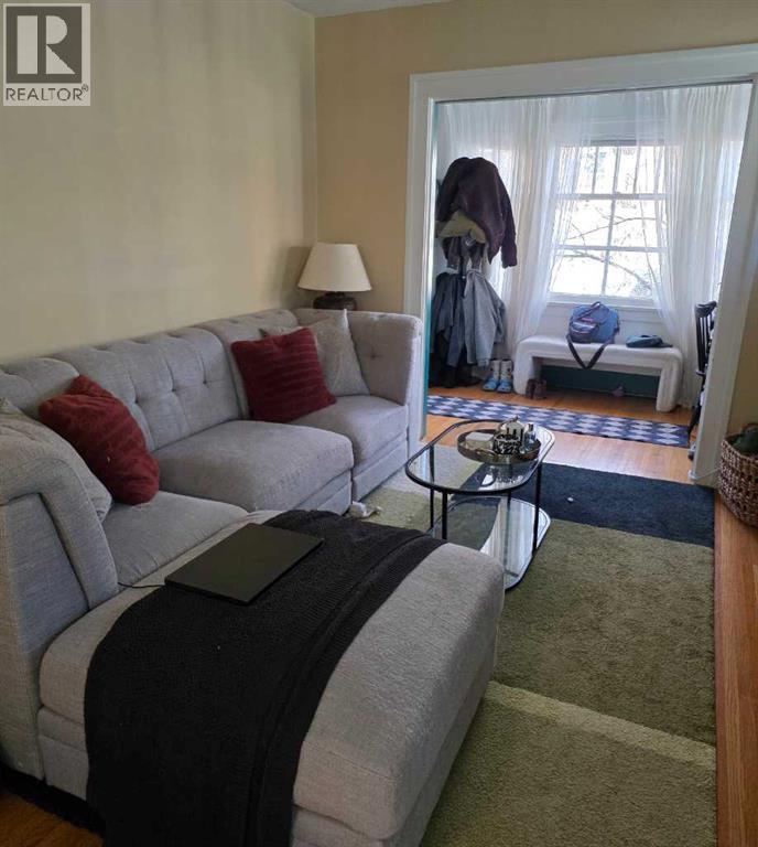 
          327 3 Avenue Northeast
            <br/>
            <span>Calgary</span>
            , 
            <span>AB</span>
             <span>R2E0H5</span>
        