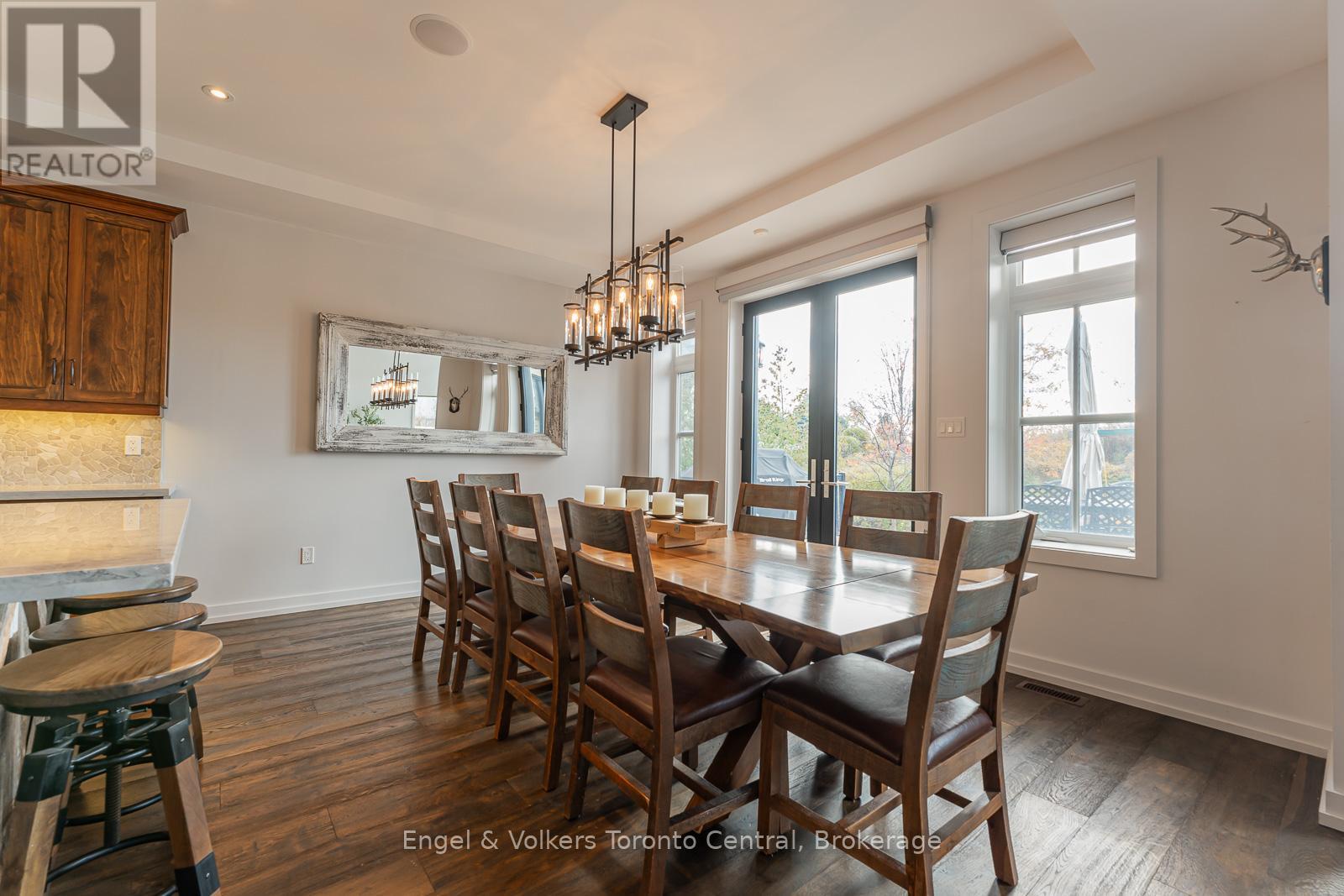 280 SUNSET BOULEVARD - 12