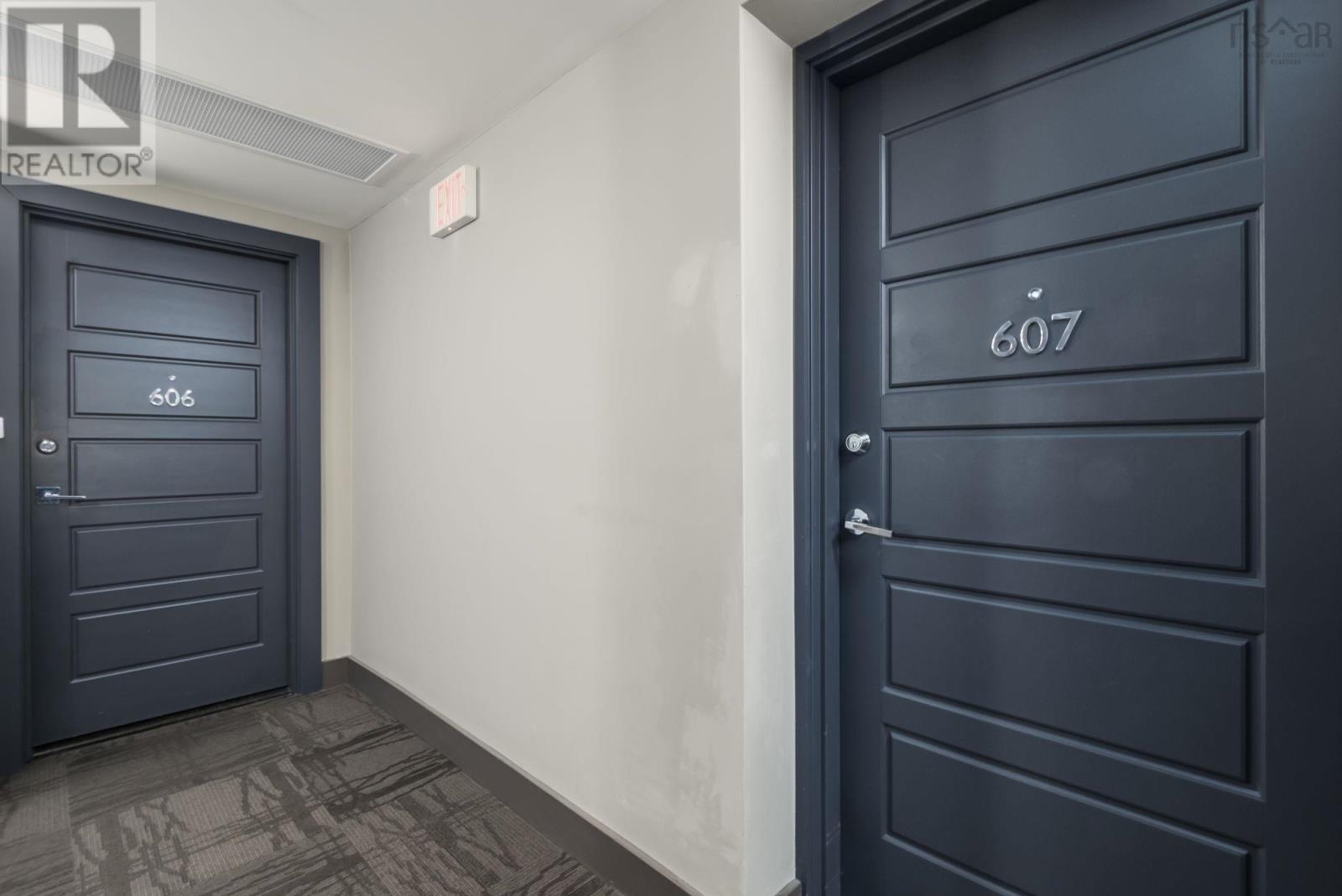 Property 26 of 49 of 607 31 Kings Wharf Place