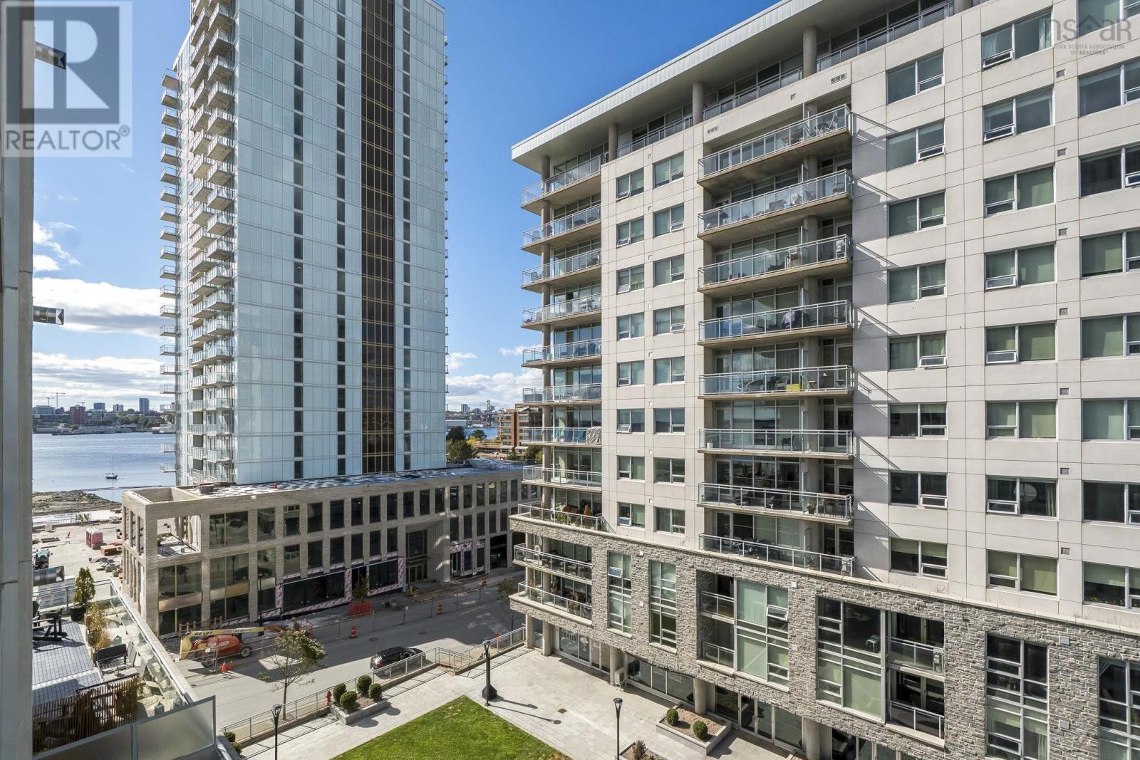 Property 31 of 49 of 607 31 Kings Wharf Place