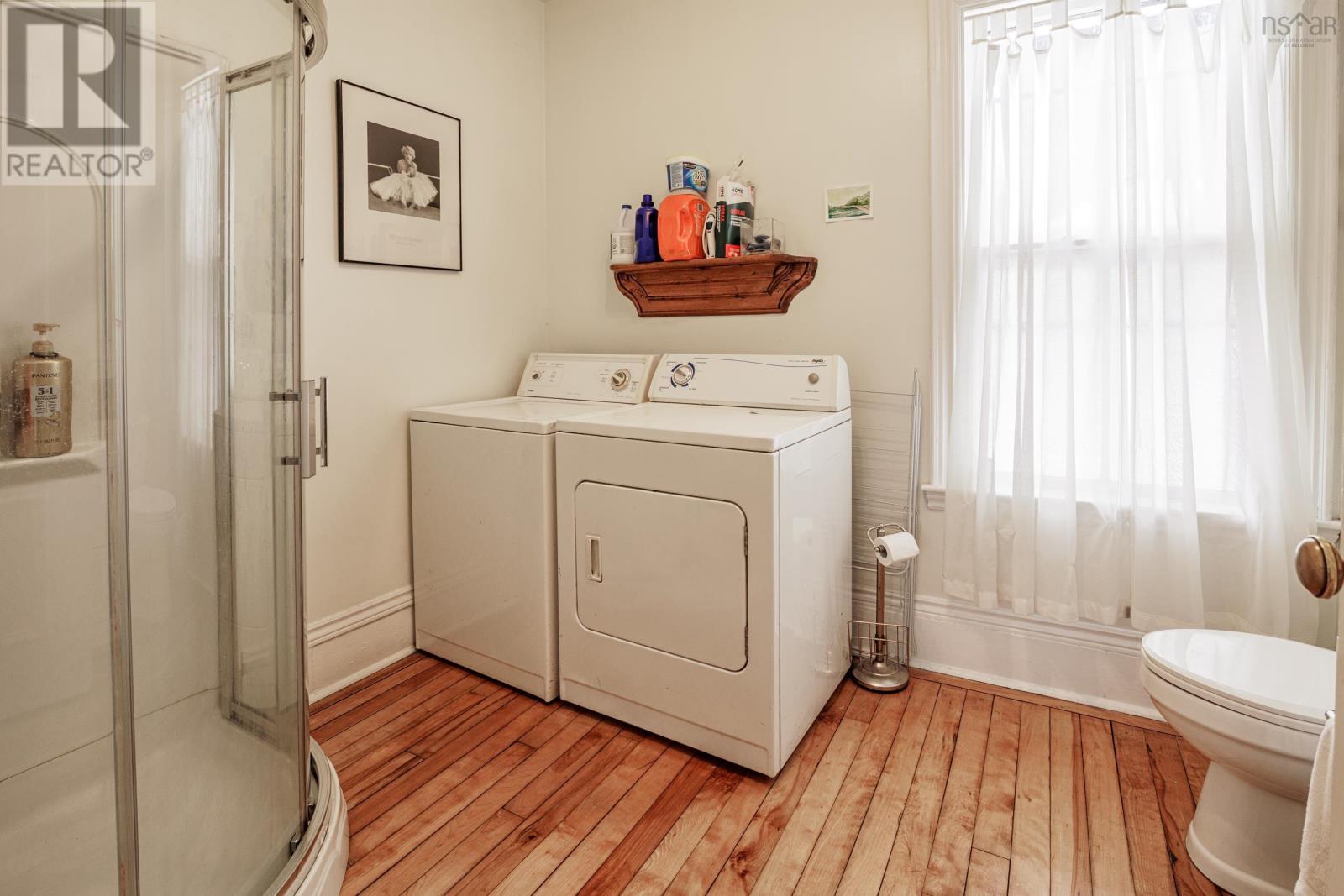 Property 19 of 49 of 222 Brunswick Street