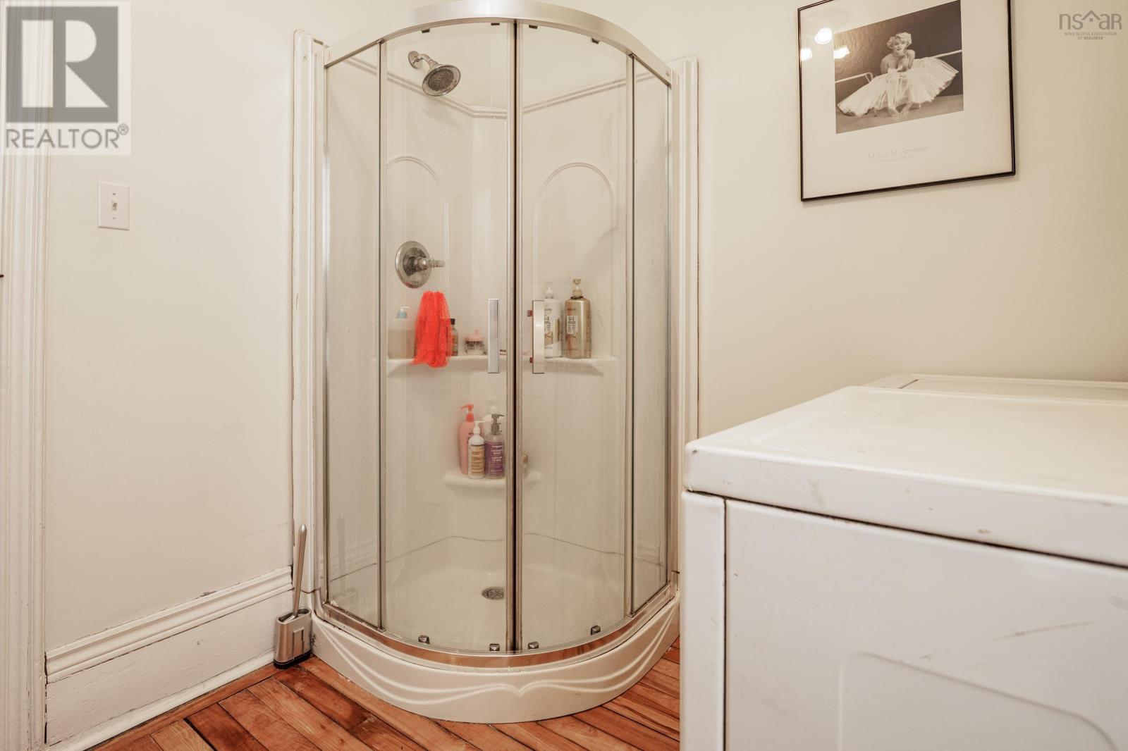 Property 20 of 49 of 222 Brunswick Street