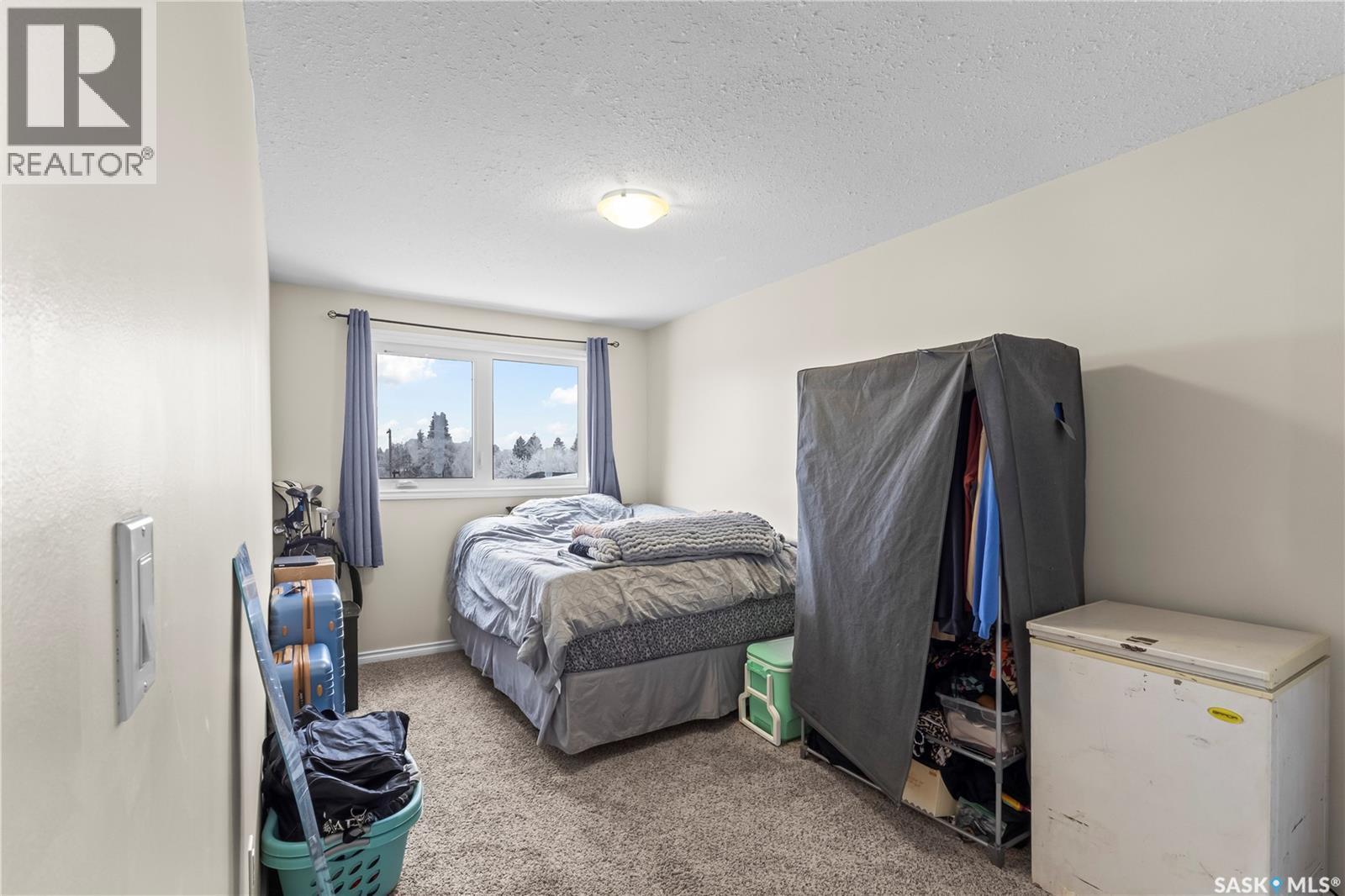 #217 515 28TH STREET E - 16