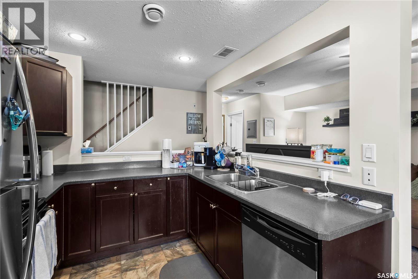 #217 515 28TH STREET E - 7