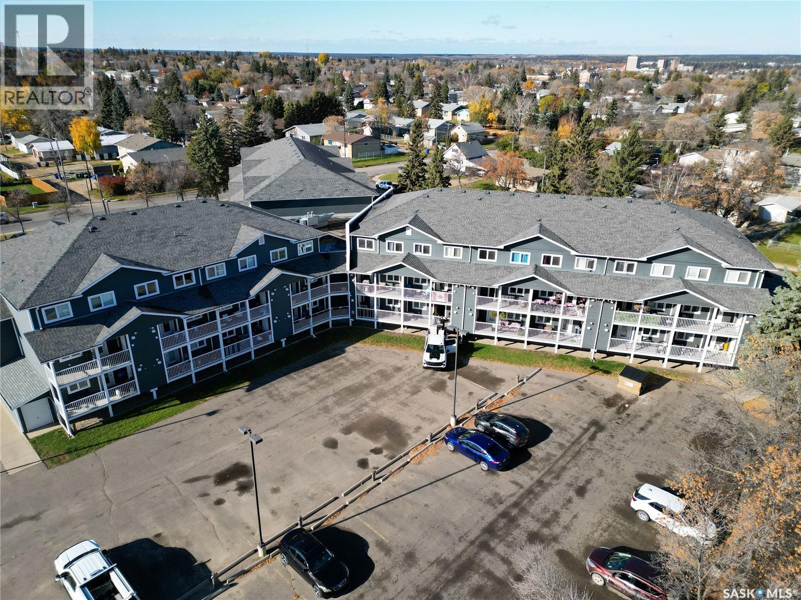 217 515 28th STREET E - Photo 4 of 19, Prince Albert, Saskatchewan