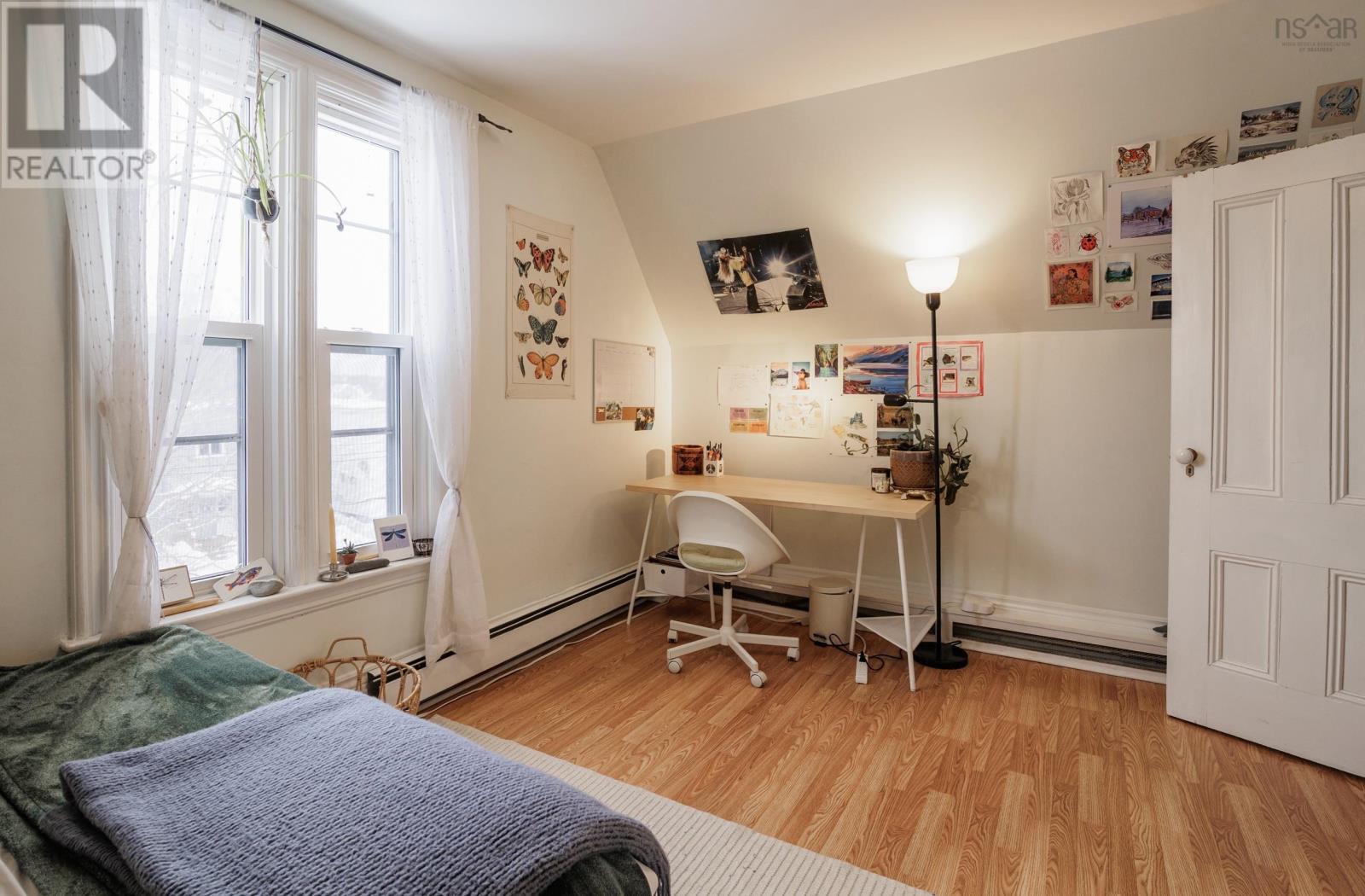 Property 33 of 49 of 222 Brunswick Street