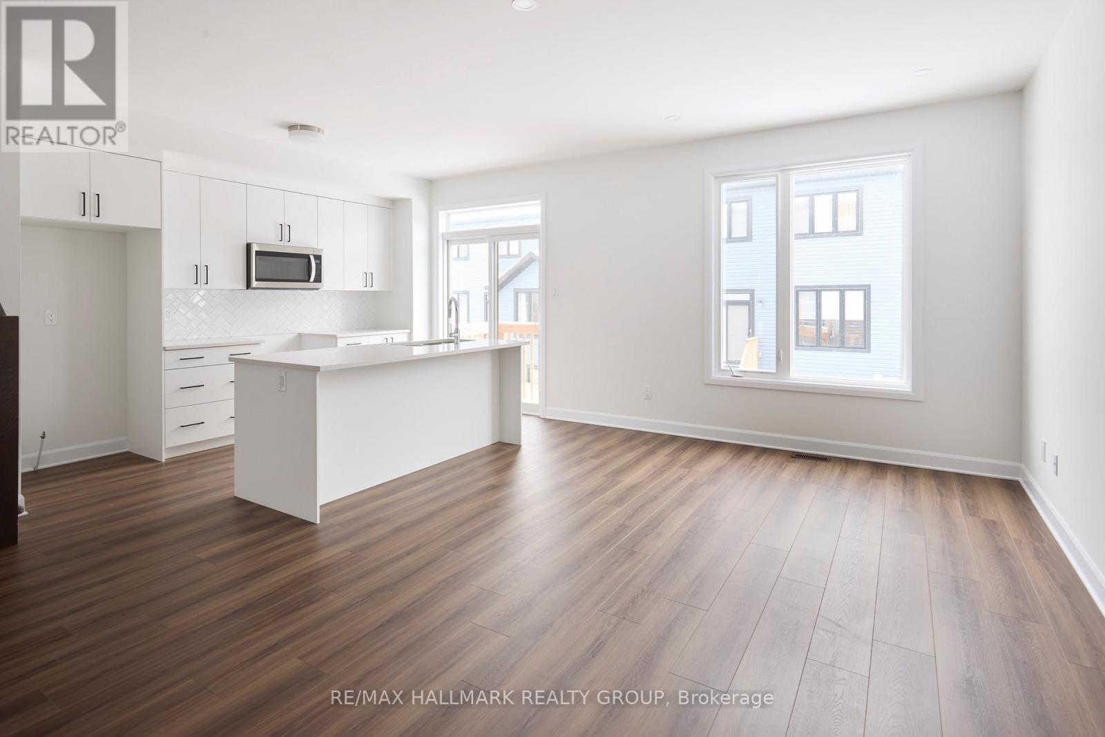 Images are to showcase builder finishes only.