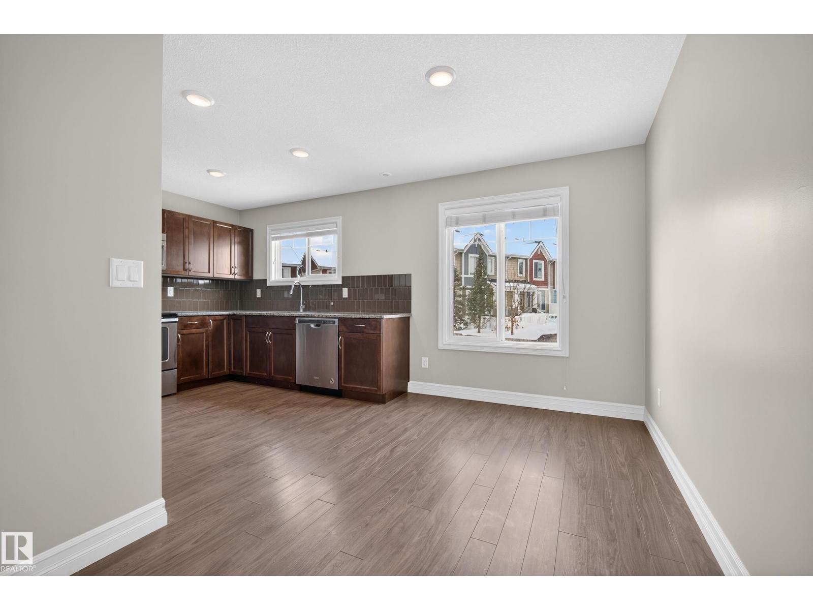 #5 1508 105 ST NW - 10