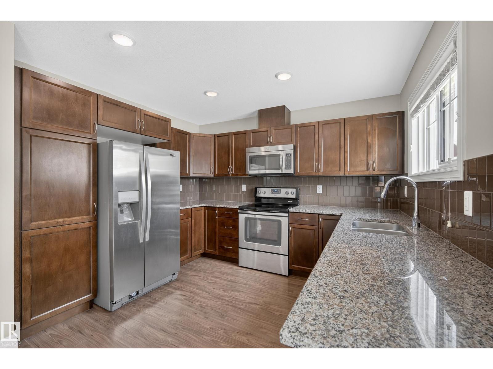 #5 1508 105 ST NW - 12