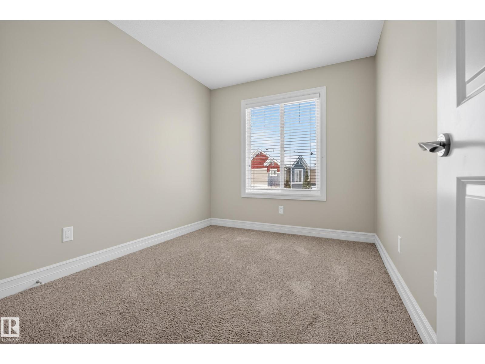#5 1508 105 ST NW - 27