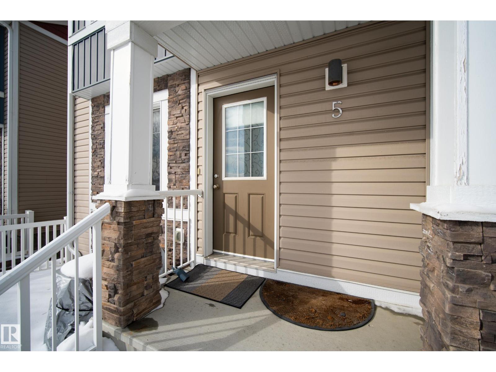 #5 1508 105 ST NW - 6