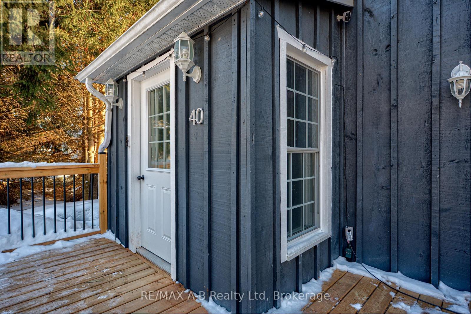 40 BLENHEIM STREET - Photo 4 of 43, West Perth (Mitchell), Ontario