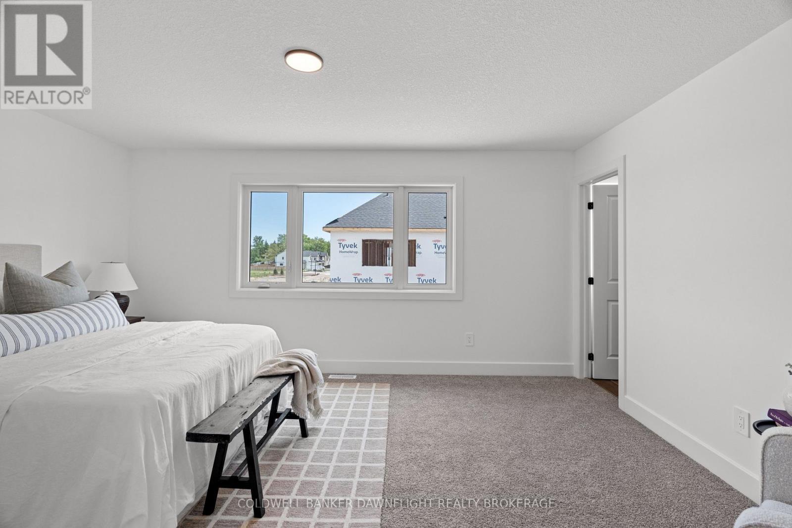 #17 147 SCOTTS DRIVE - 19