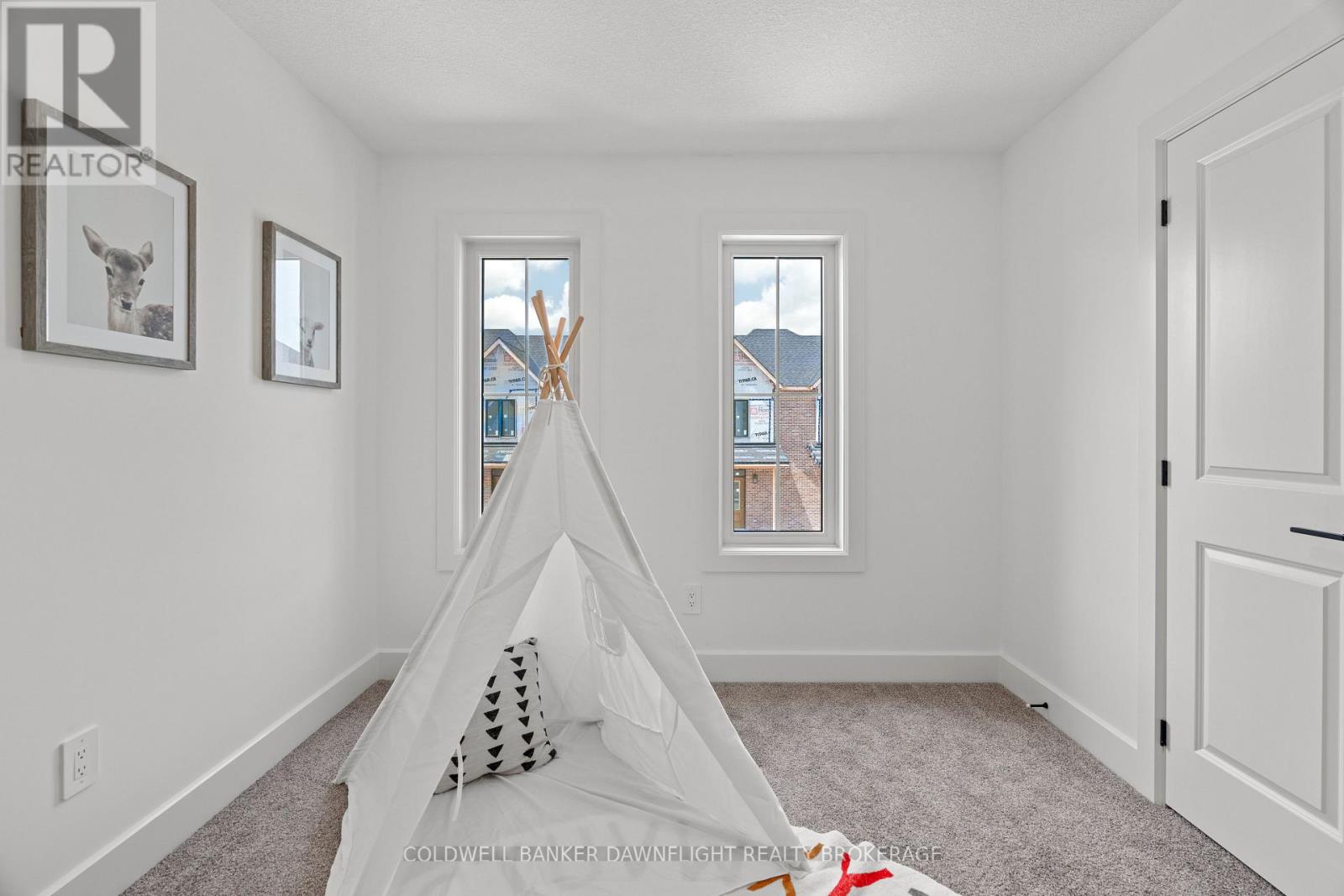 #17 147 SCOTTS DRIVE - 29
