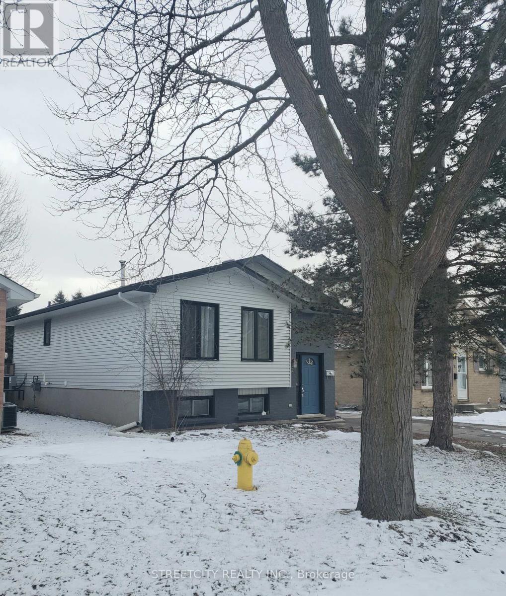 22 ERICA CRESCENT S - Photo 2 of 34, London South (South X), Ontario