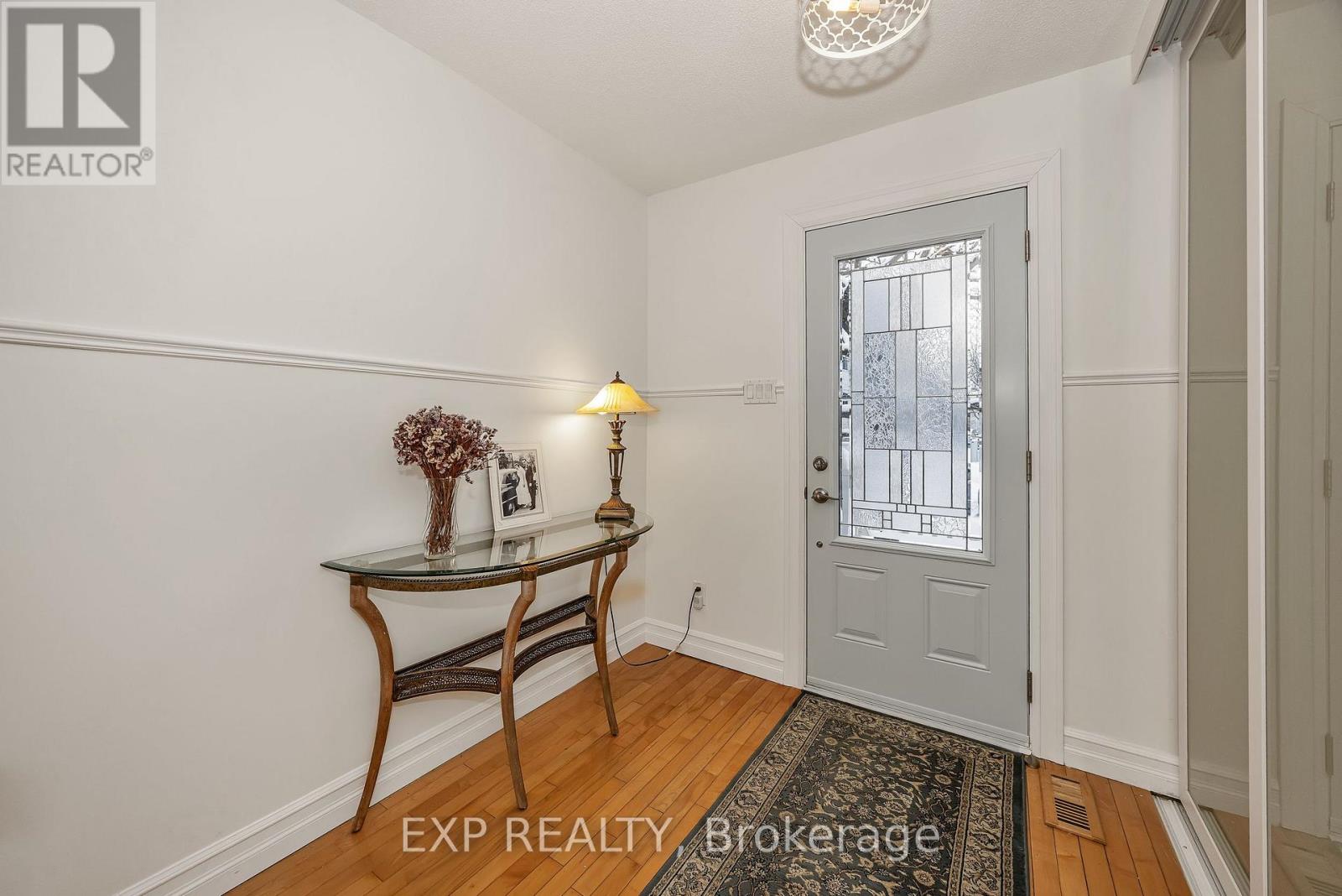 48 CASTLEGREEN PRIVATE - Photo 4 of 28, Ottawa, Ontario