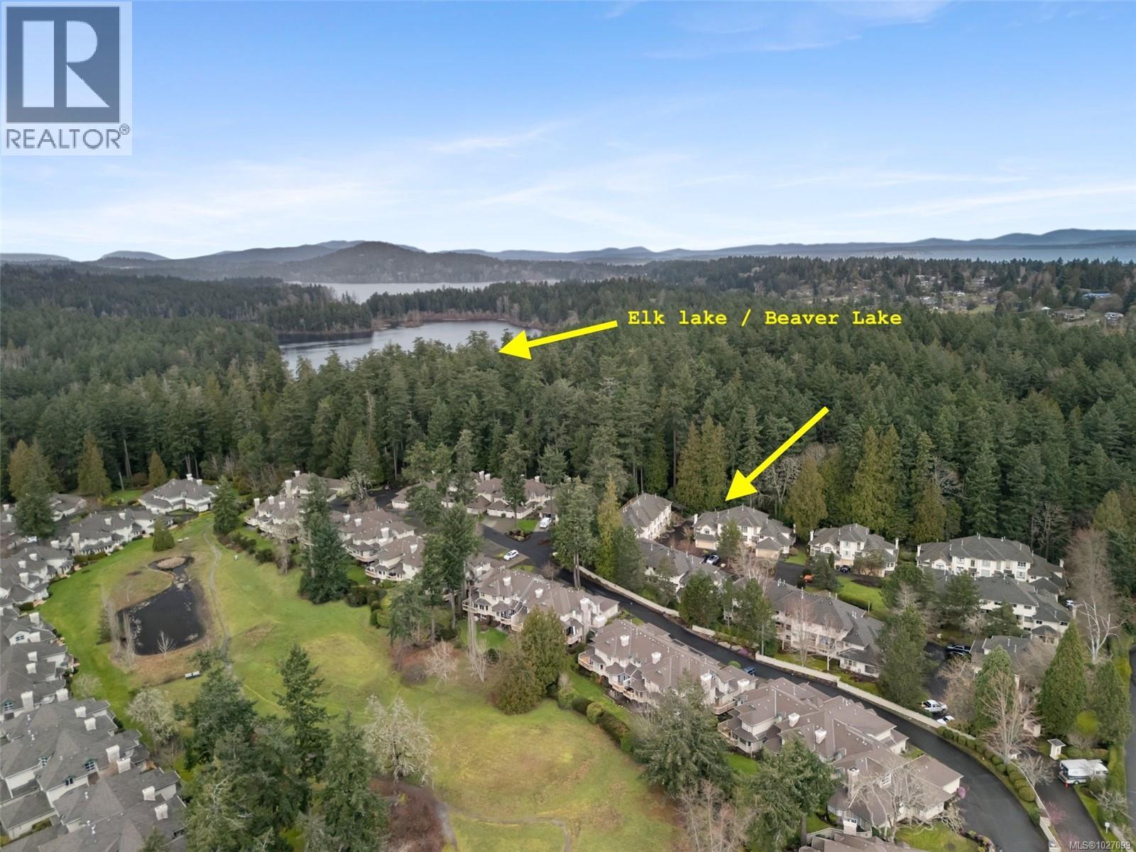 501 510 Marsett Place, Saanich