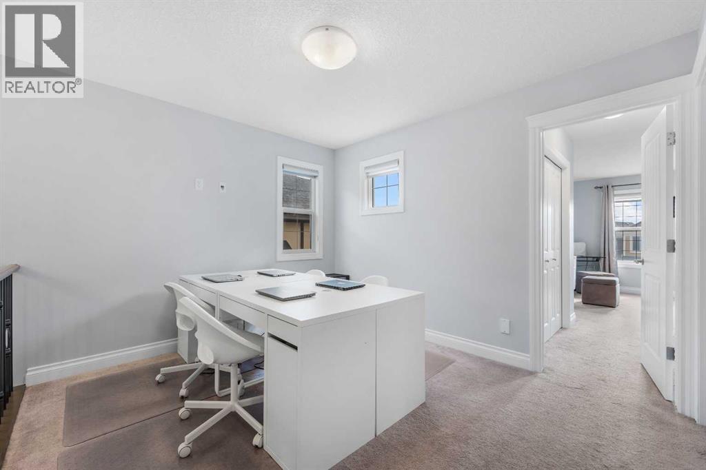 Single Family House for Sale in  Sherwood Square NW Sherwood Calgary 