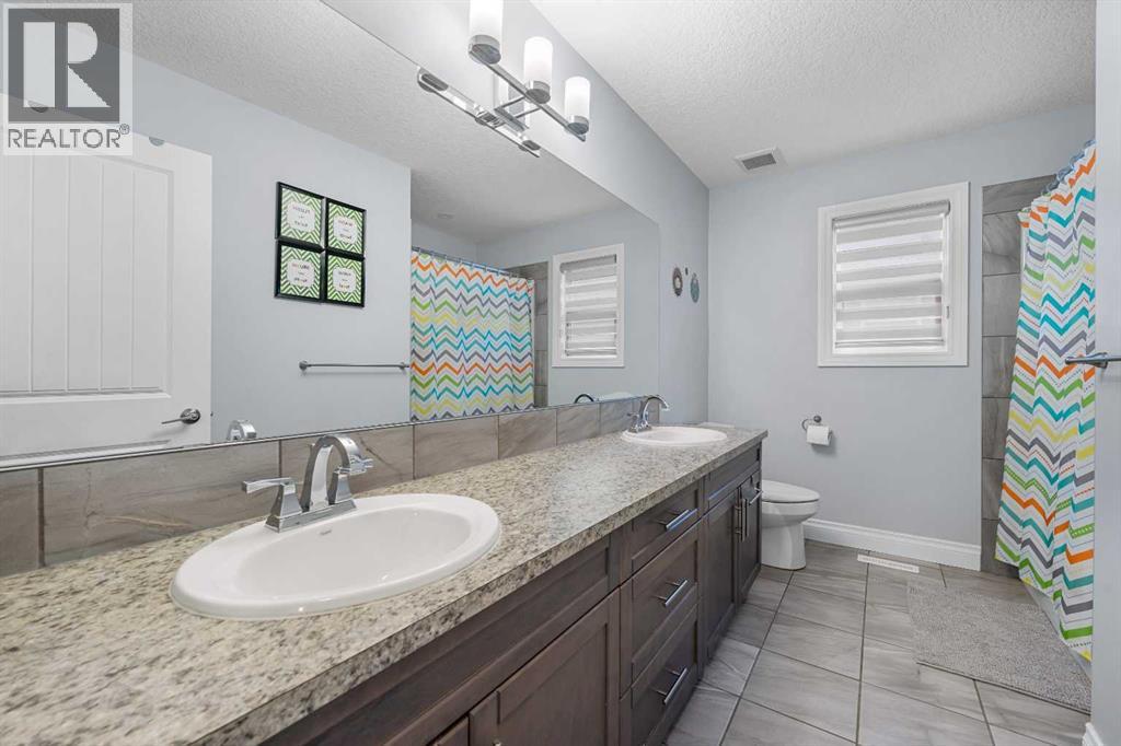 Single Family House for Sale in  Sherwood Square NW Sherwood Calgary 