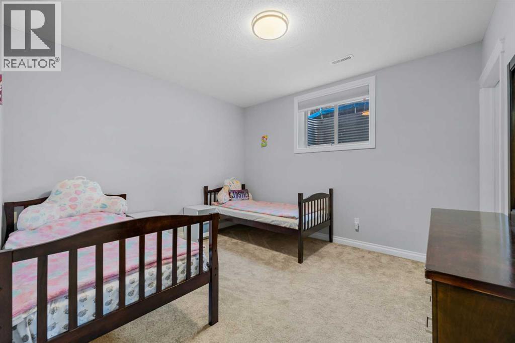 Single Family House for Sale in  Sherwood Square NW Sherwood Calgary 