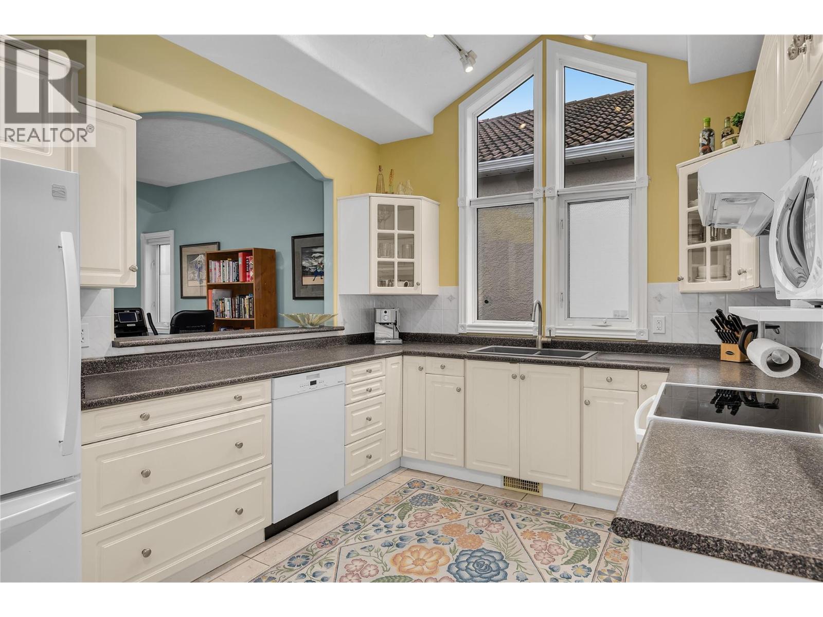 22 452 Glen Pine Court, Kelowna