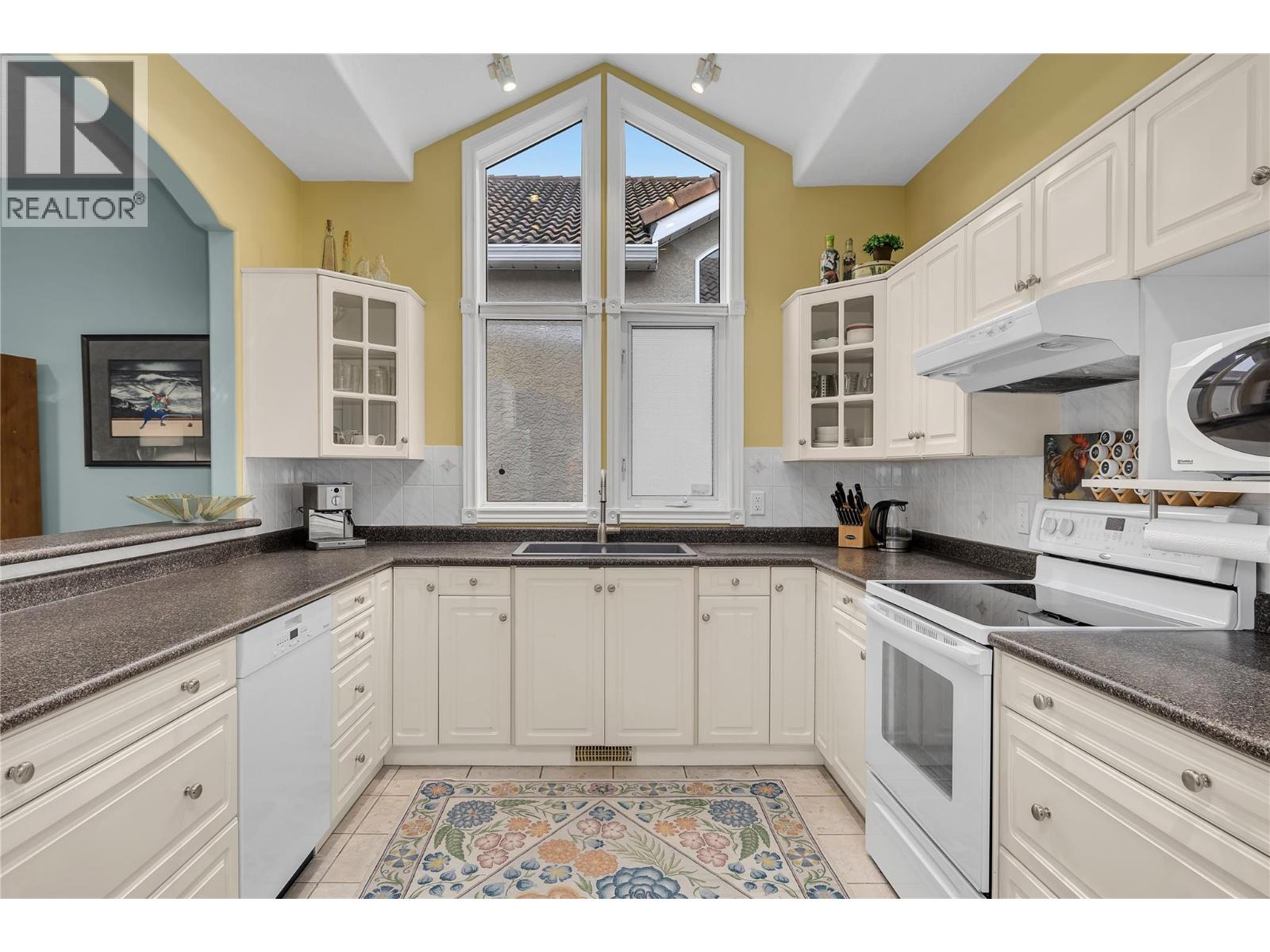 22 452 Glen Pine Court, Kelowna