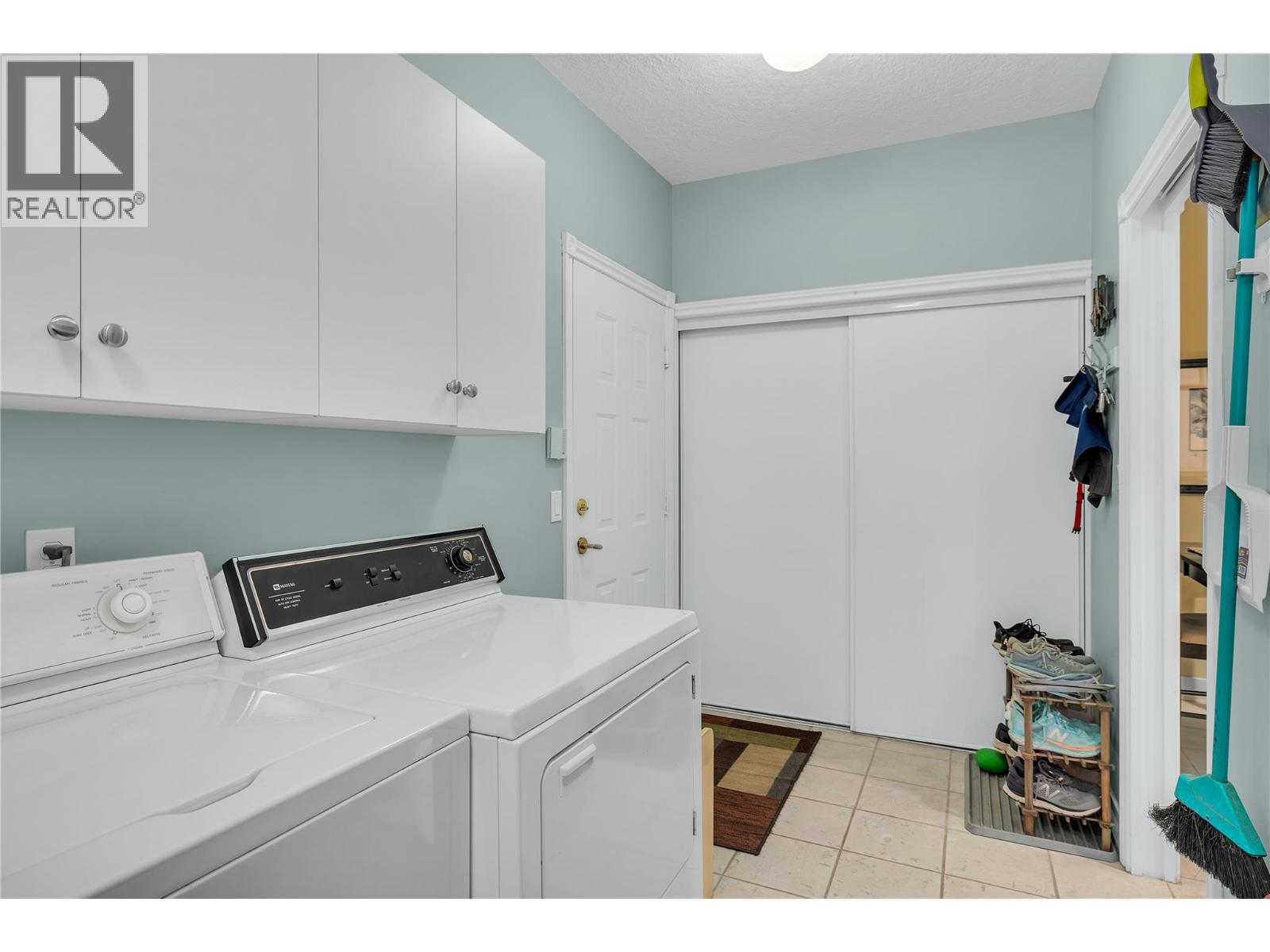 22 452 Glen Pine Court, Kelowna