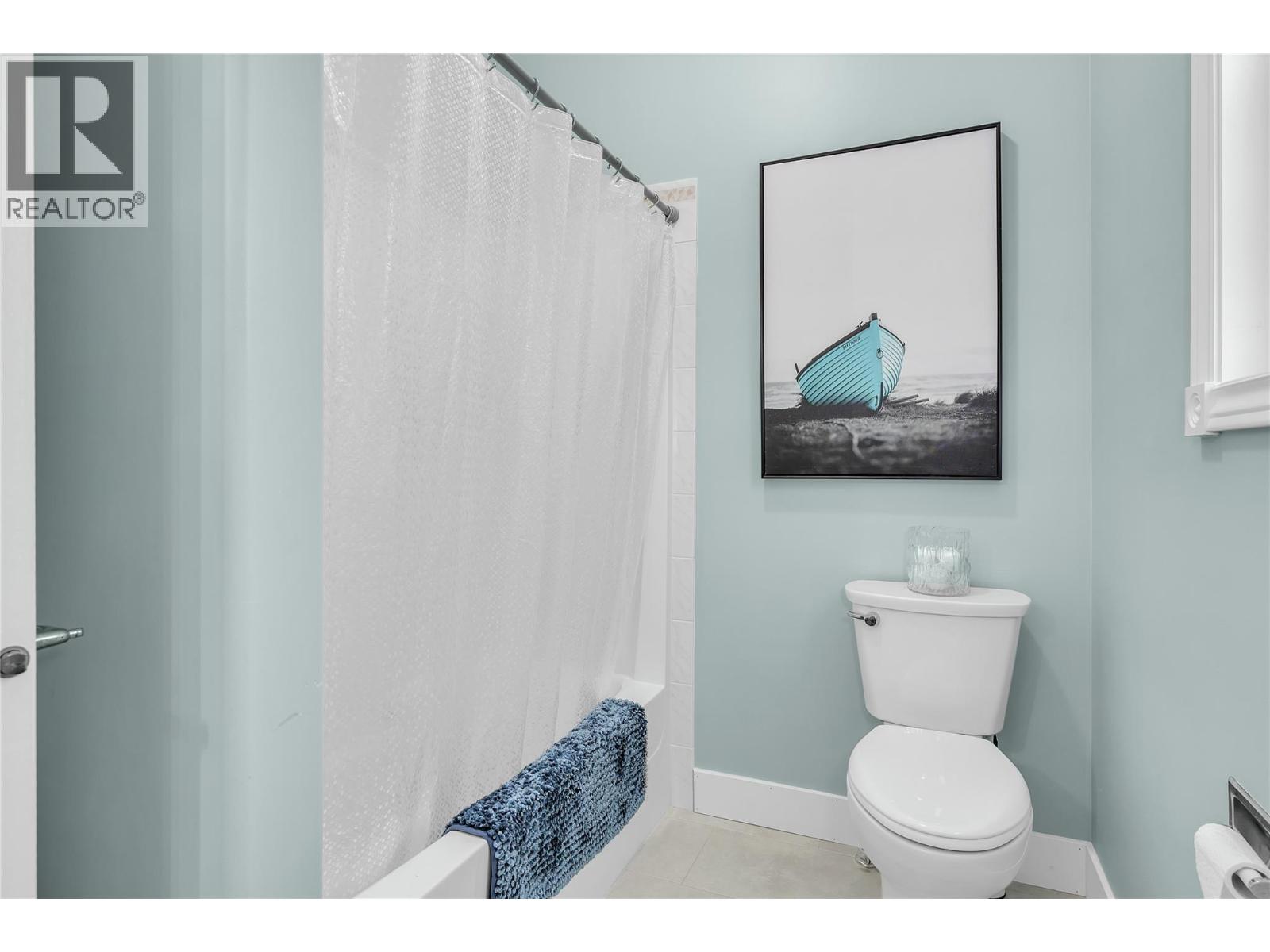 22 452 Glen Pine Court, Kelowna