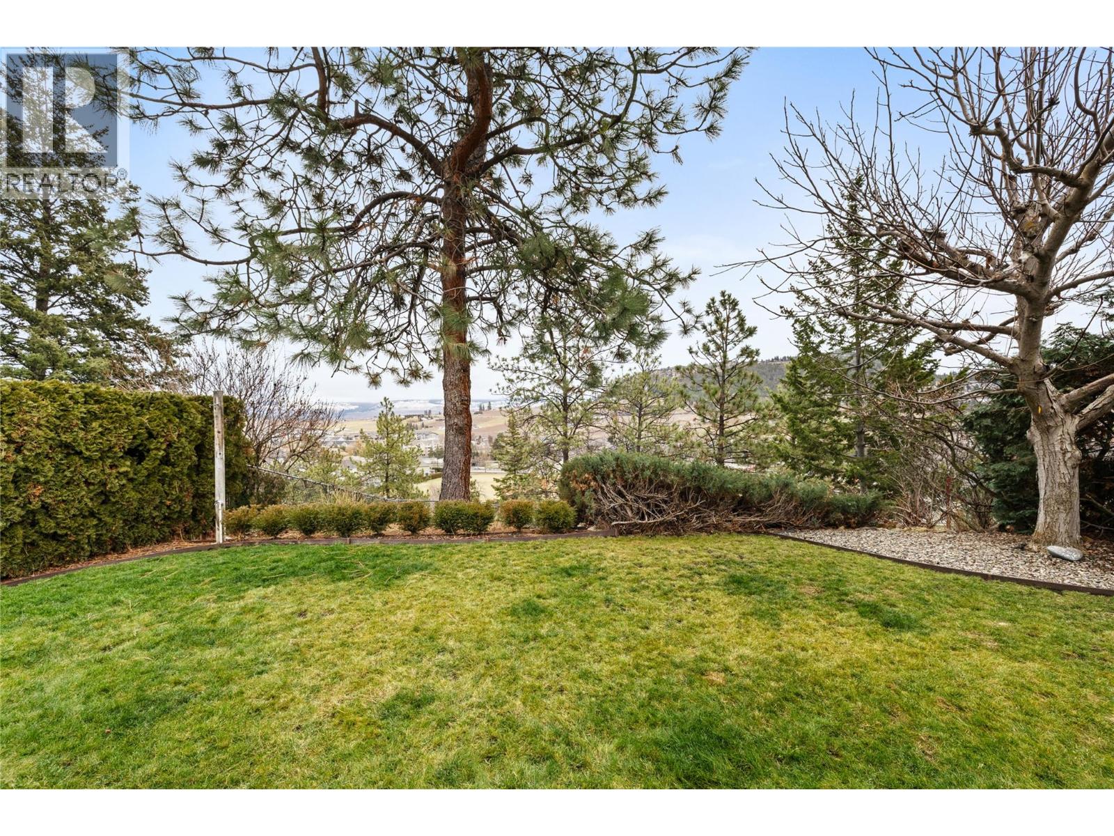 22 452 Glen Pine Court, Kelowna