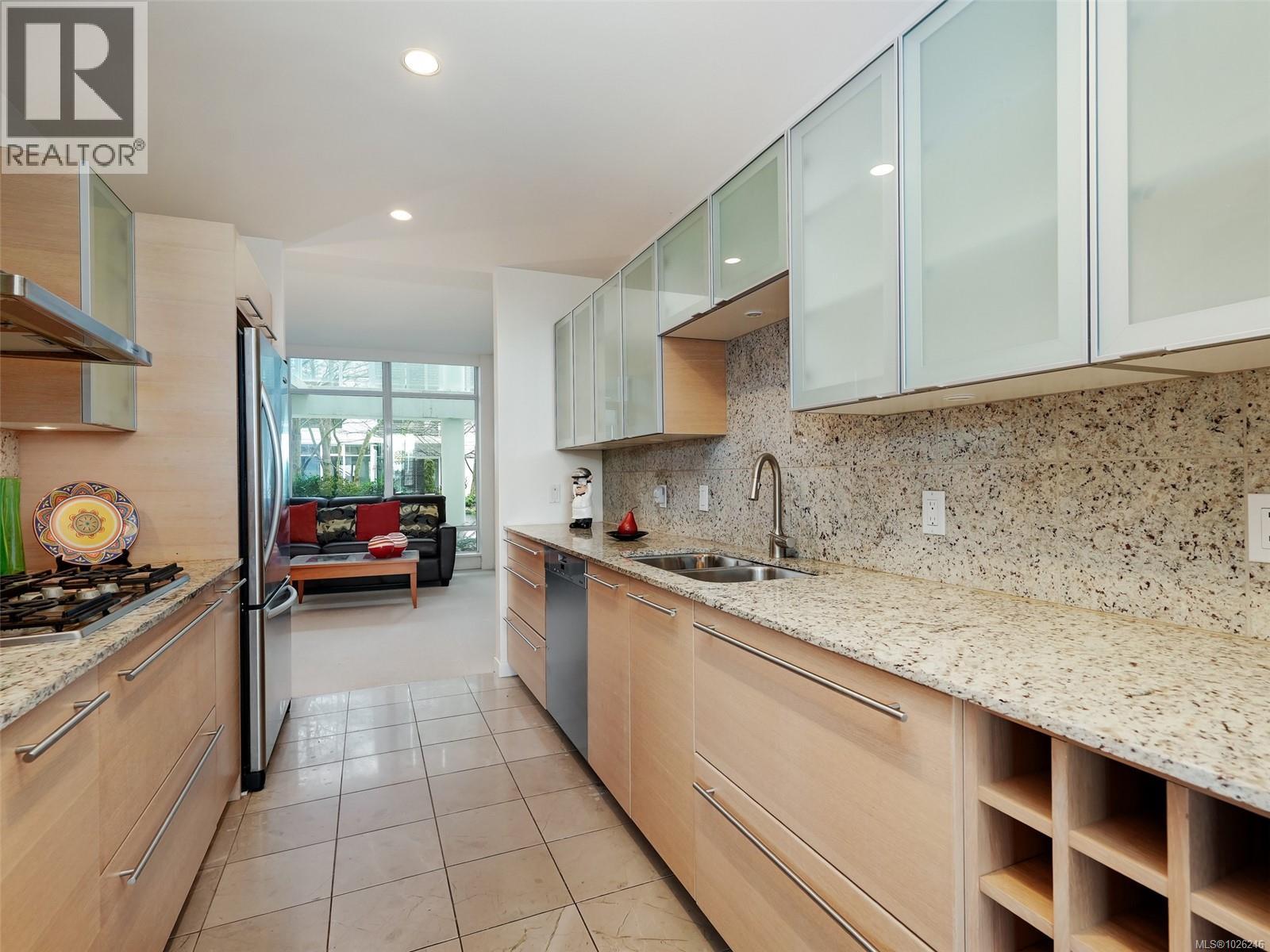 110 68 Songhees Road, Victoria