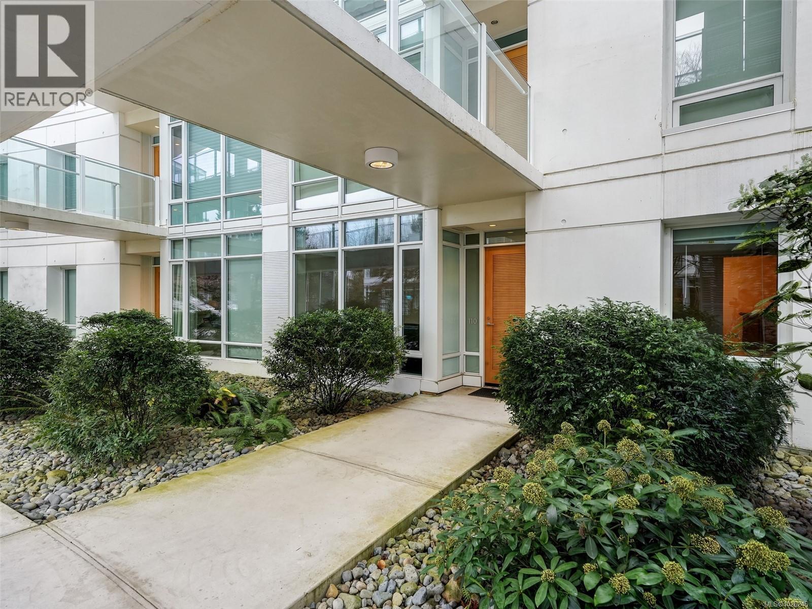 110 68 Songhees Rd - Photo 2 of 26, Victoria, British Columbia