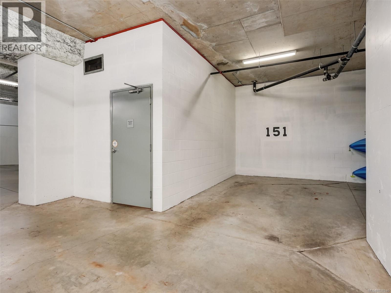 110 68 Songhees Road, Victoria