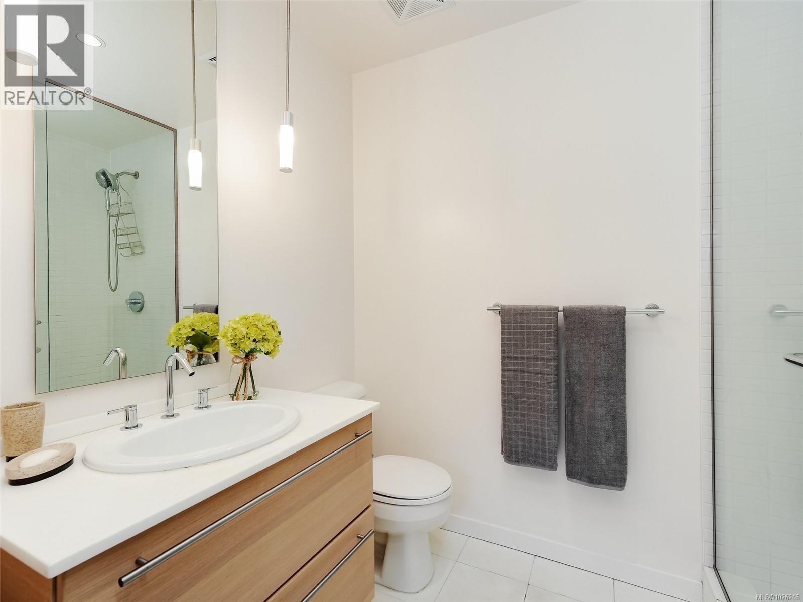 110 68 Songhees Road, Victoria