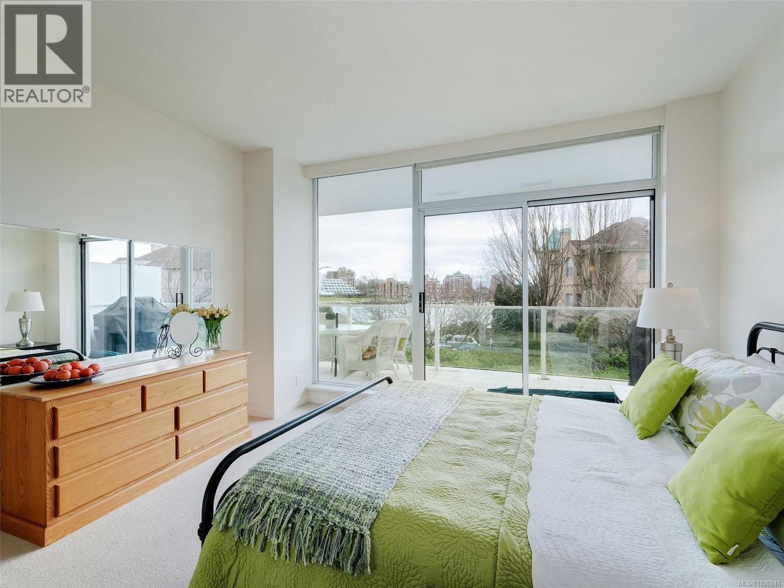 110 68 Songhees Road, Victoria