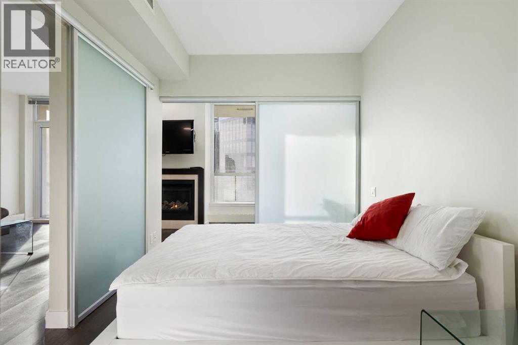 Single Family House for Sale in   Riverfront Avenue SW Chinatown Calgary 