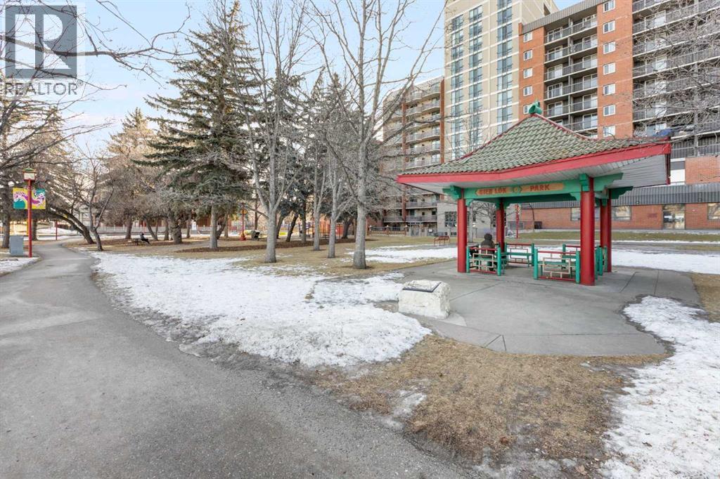 Single Family House for Sale in   Riverfront Avenue SW Chinatown Calgary 