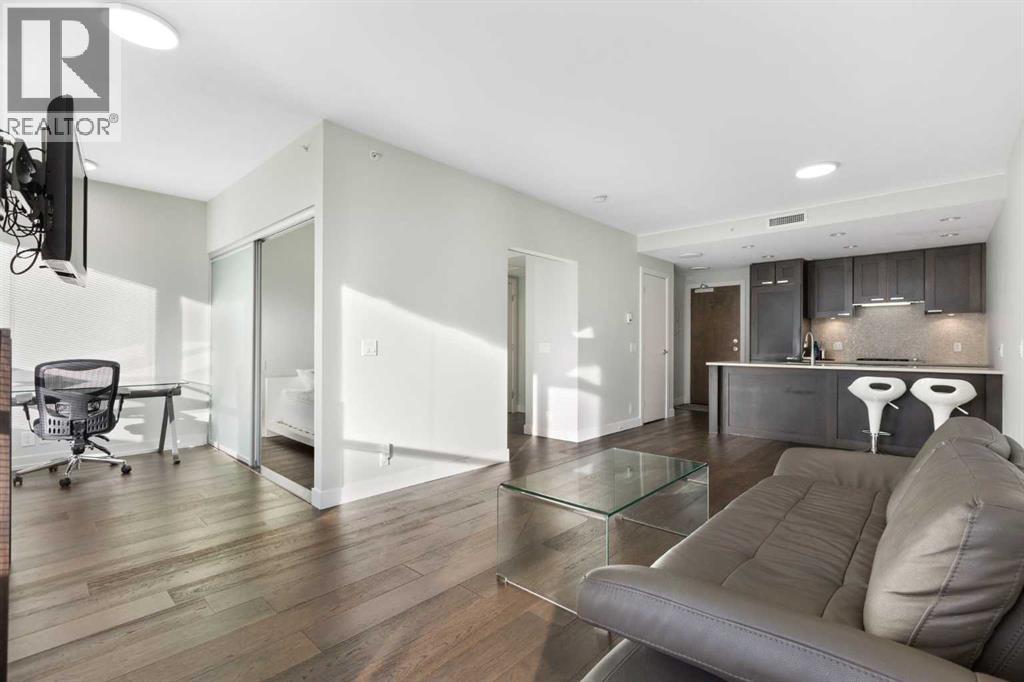 Single Family House for Sale in   Riverfront Avenue SW Chinatown Calgary 