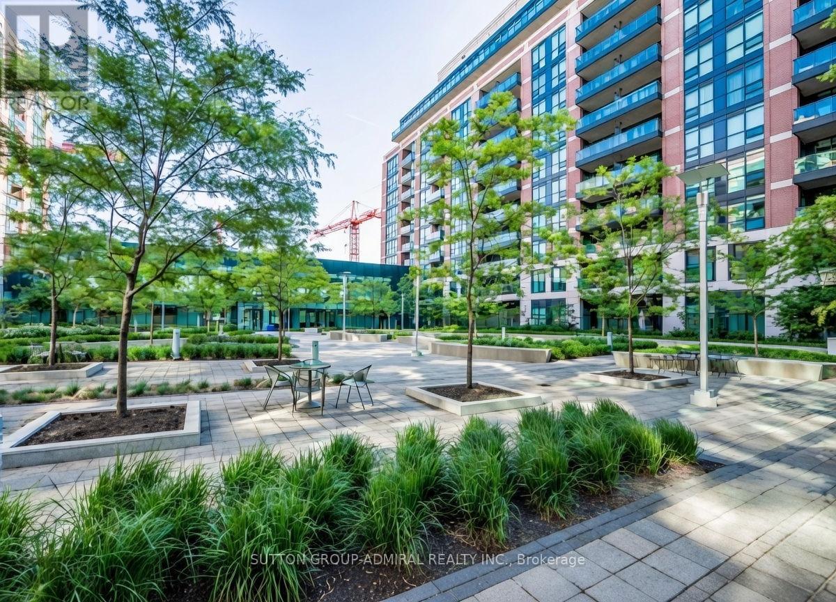 557 - 525 WILSON AVENUE - Photo 2 of 21, Toronto (Clanton Park), Ontario