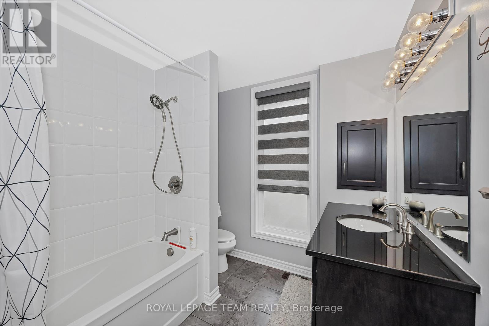 51 BRIDLE CREST COURT - 27