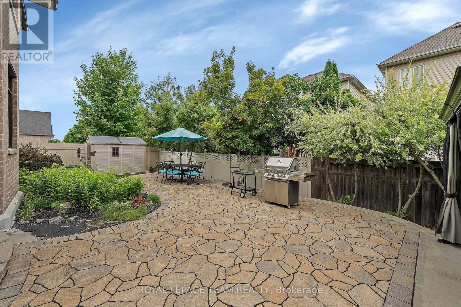51 BRIDLE CREST COURT - 40