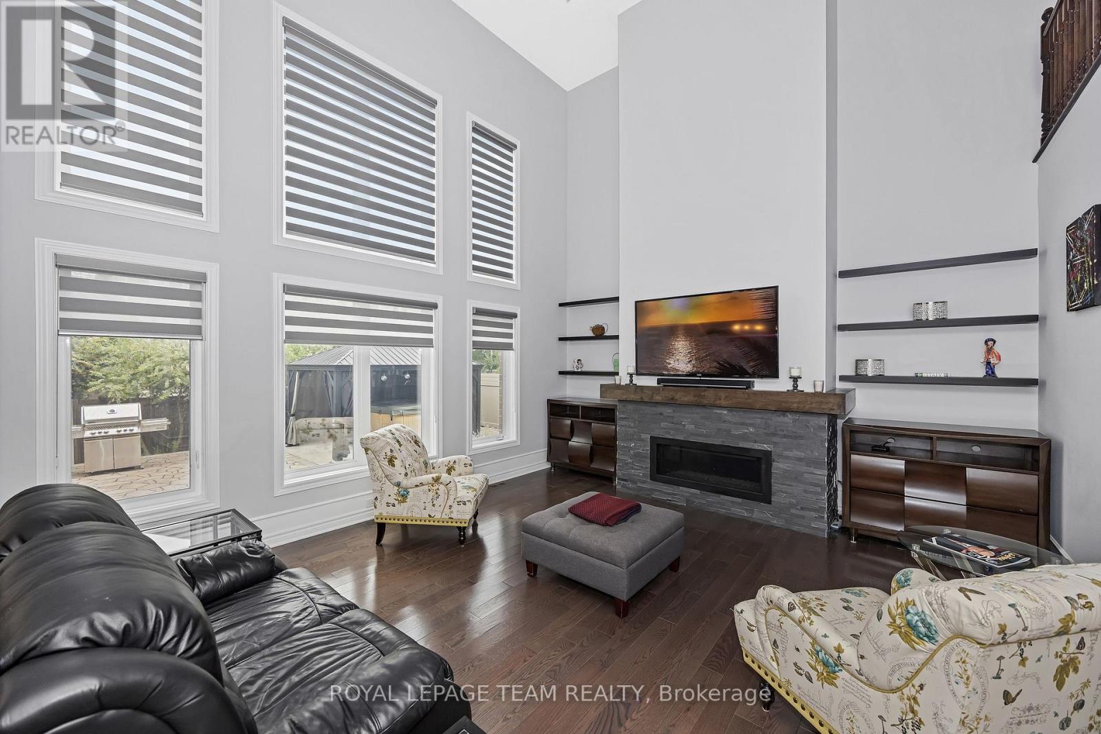 51 BRIDLE CREST COURT - 8