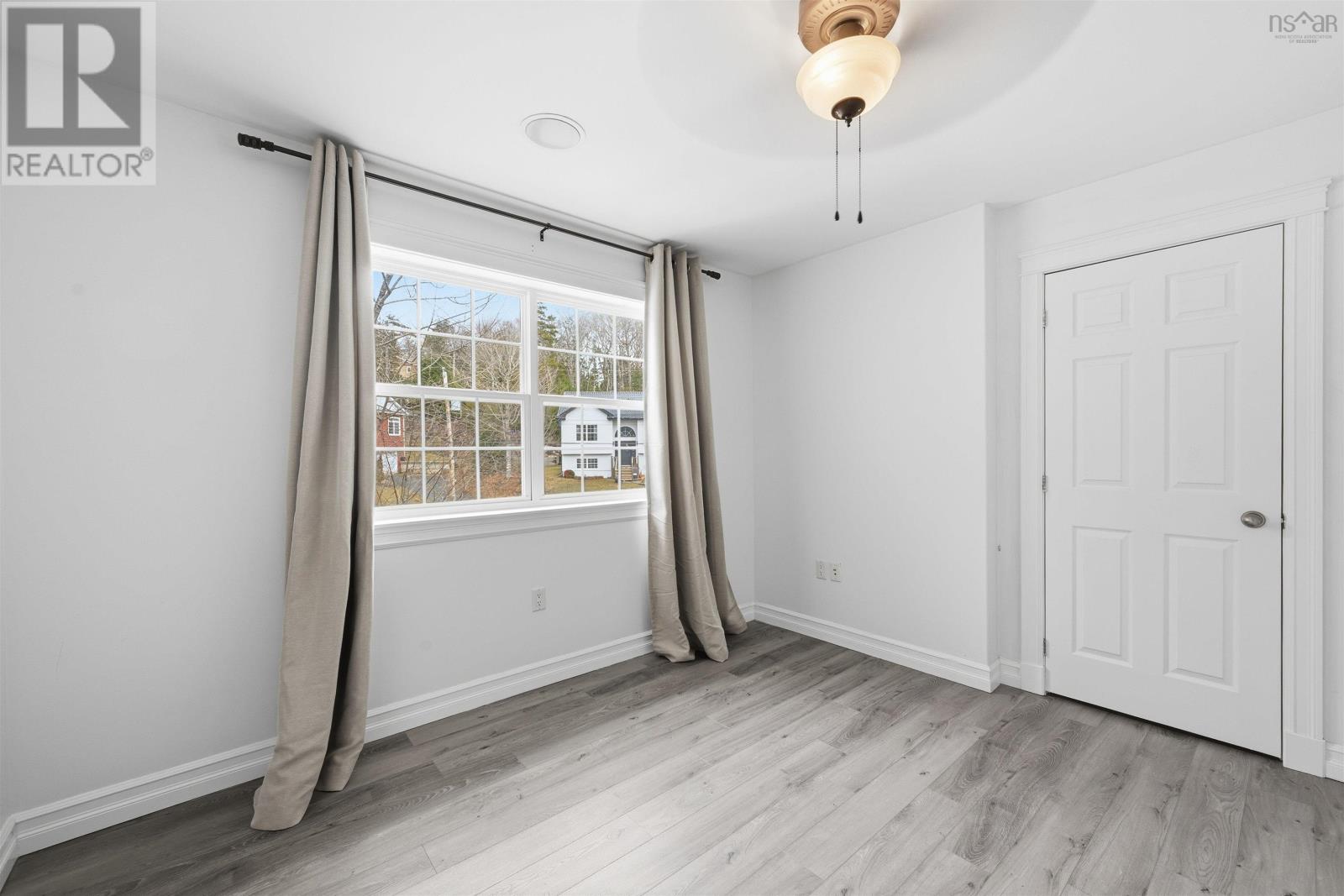 Property 28 of 49 of 24 Gilbert Street