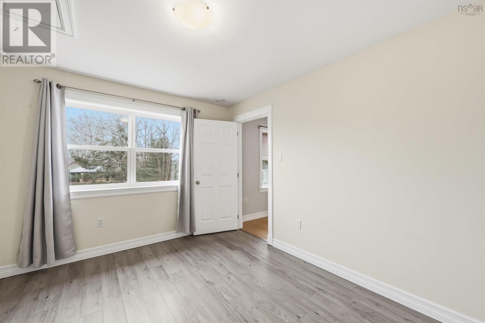 Property 30 of 49 of 24 Gilbert Street